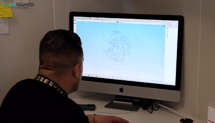 fabricant-machine-decoupe-jet-eau-metier-bouche